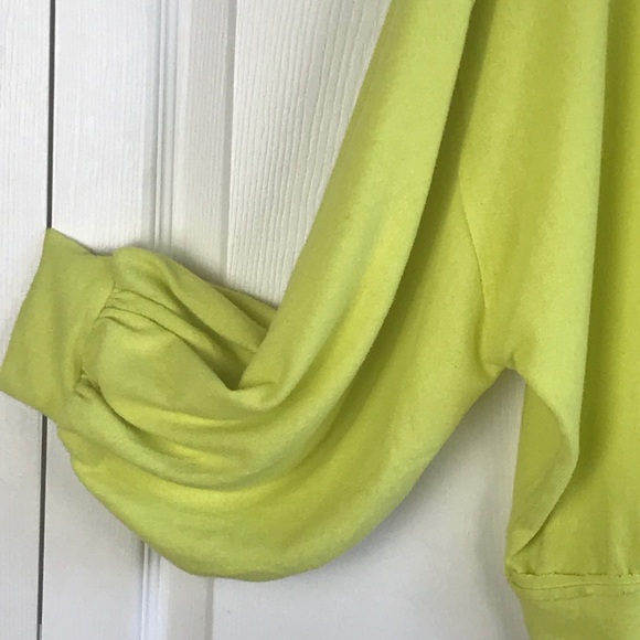 Free People Flaunt It Top Cold Shoulder Sweater  S - Picture 12 of 16